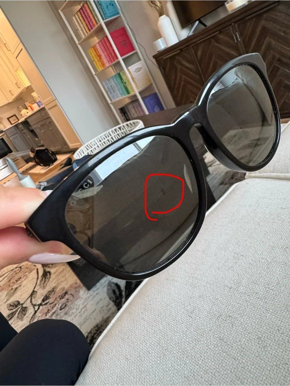 Gucci Black Sunglasses with Star detail on side - with Light Blue Case Interior - Picture 9 of 9